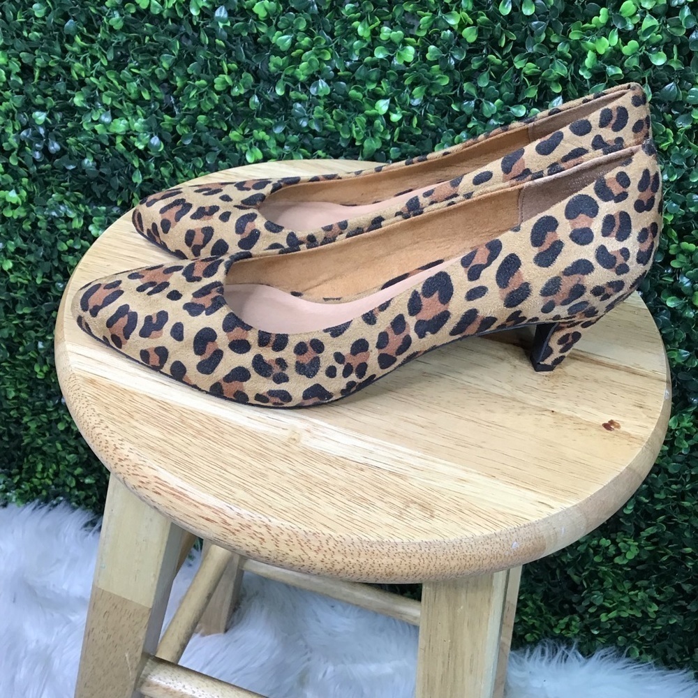 Cheetah print suede kitten heel